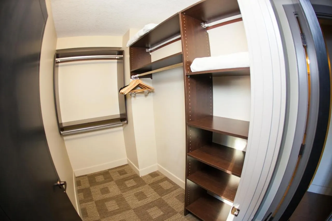 Corporate Suites Of Calgary 0*,  Canada